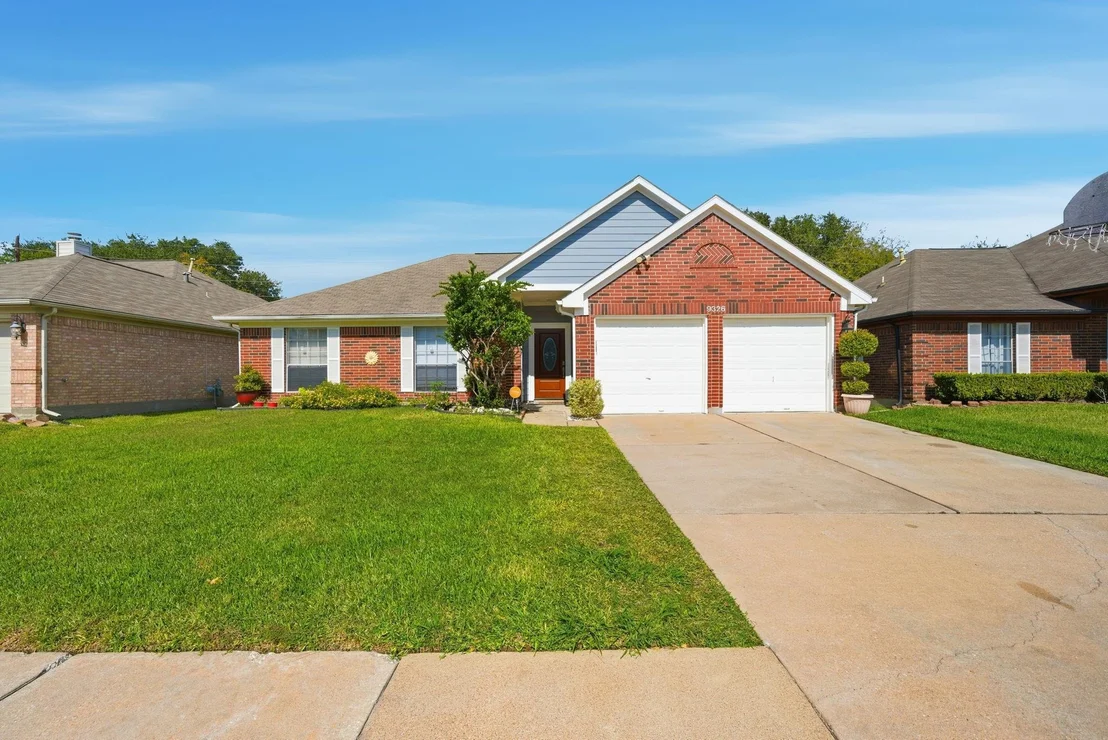 Photo of 9326 Marblemount Drive