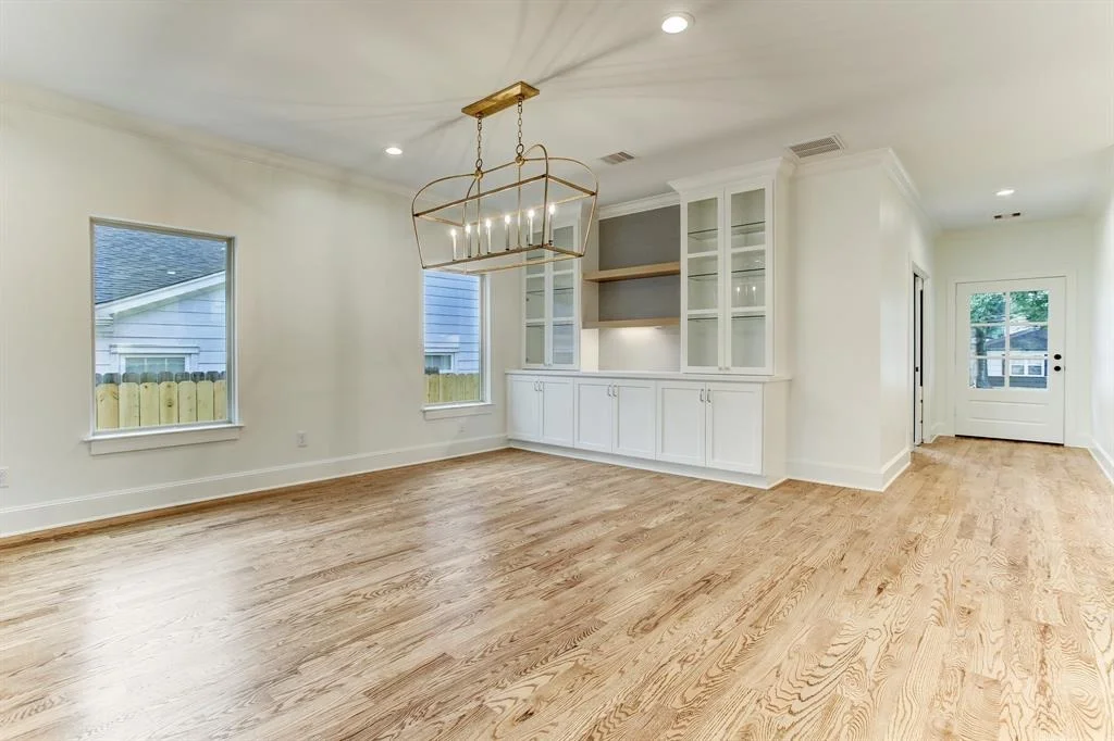 Photo of 1842 Chantilly Lane
