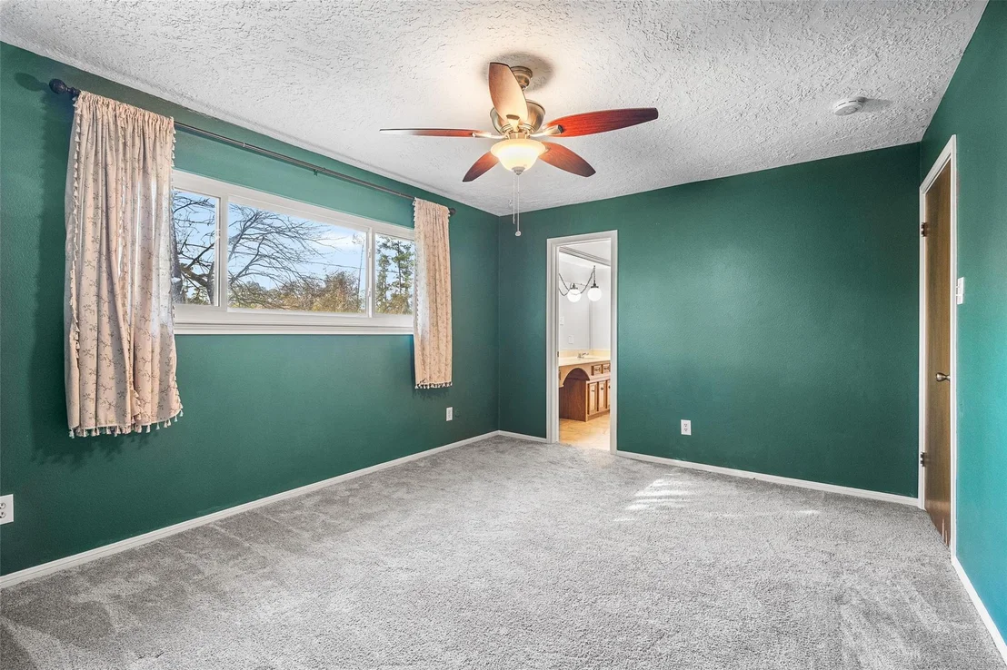 Photo of 723 Shadowbrook Drive
