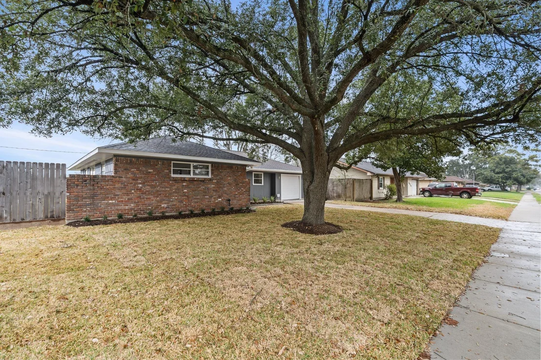 Photo of 8322 Glen Valley Drive