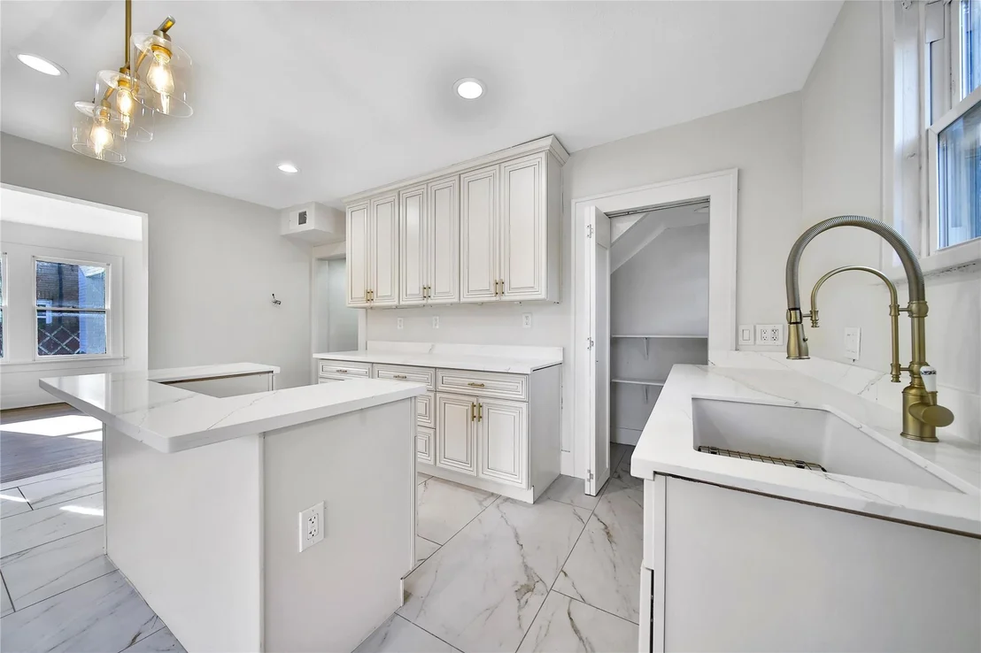 Photo of 2405 Arbor Street