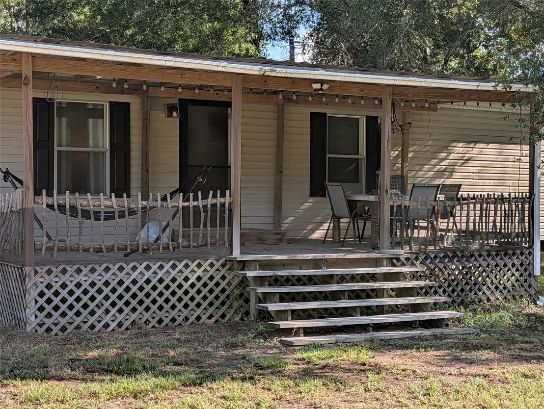 Photo of 346 Lakeside Circle