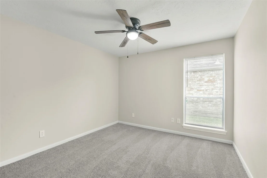 Photo of 4805 Whispering Falls Drive