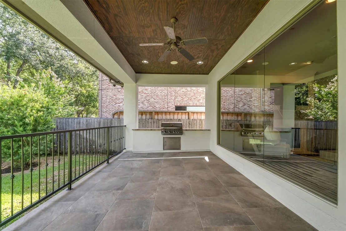 Photo of 5216 Locust Street