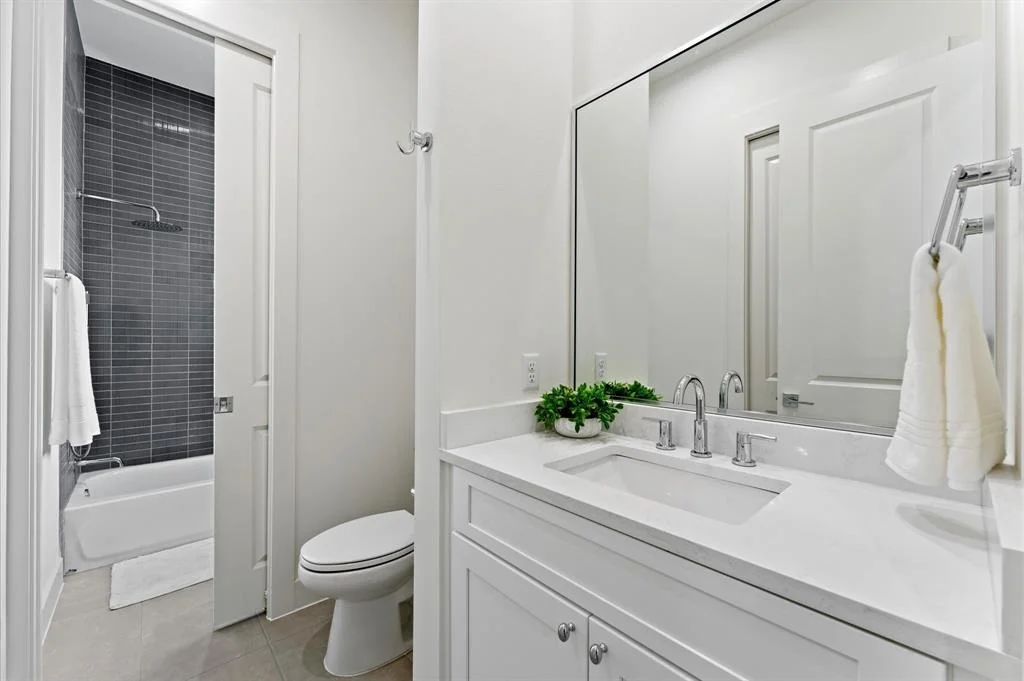 Photo of 324 Aurora Street