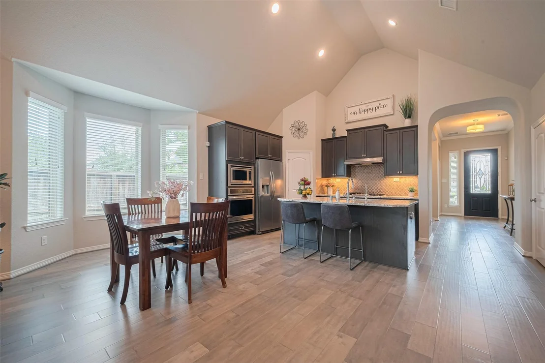 Photo of 28110 Long Mill Lane