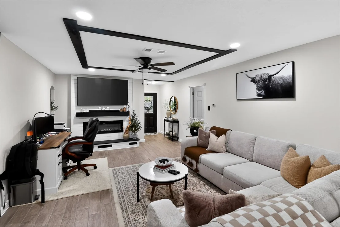 Photo of 8935 Glen Shadow Drive