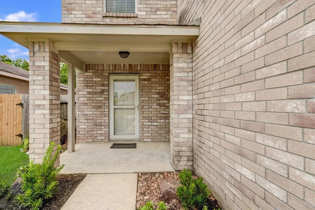 Photo of 5223 Roth Forest Lane