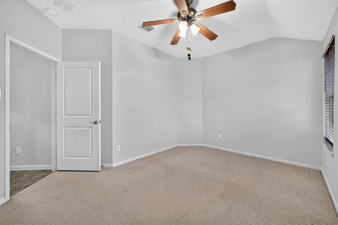 Photo of 15734 Bannowsky Lane