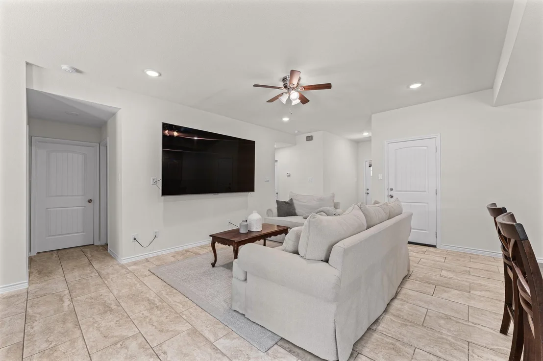 Photo of 10920 Fairview Drive