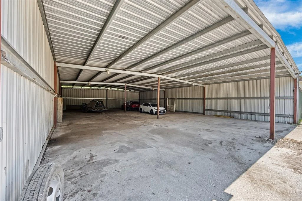 Photo of 16616 Shady Lane