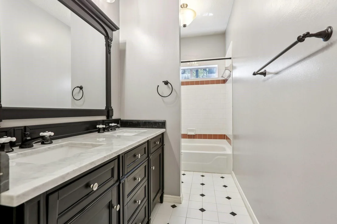 Photo of 30 Wind River Drive