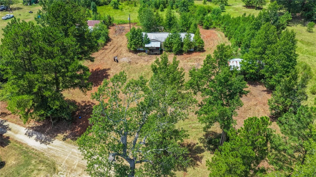 Photo of 2796 Helmic Road