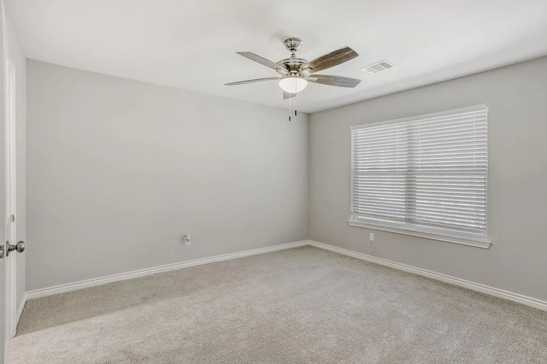 Photo of 28943 Enchanted Drive