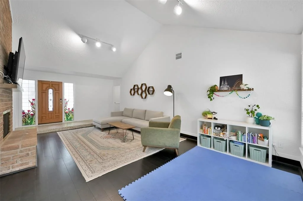 Photo of 5 N Hornbeam Place