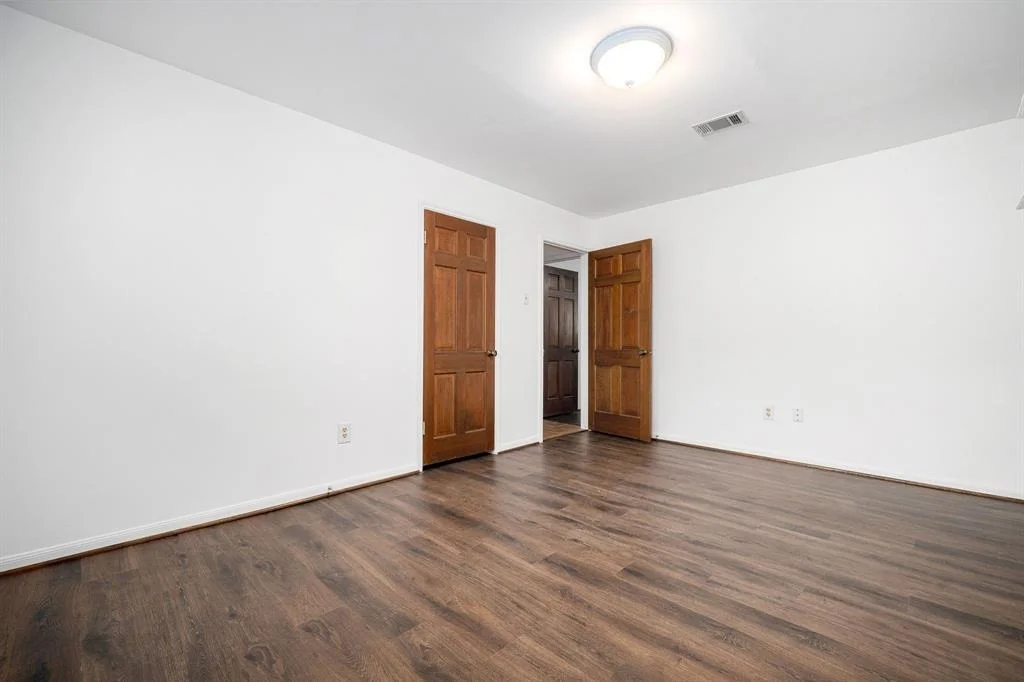 Photo of 907 Kingsbridge Road