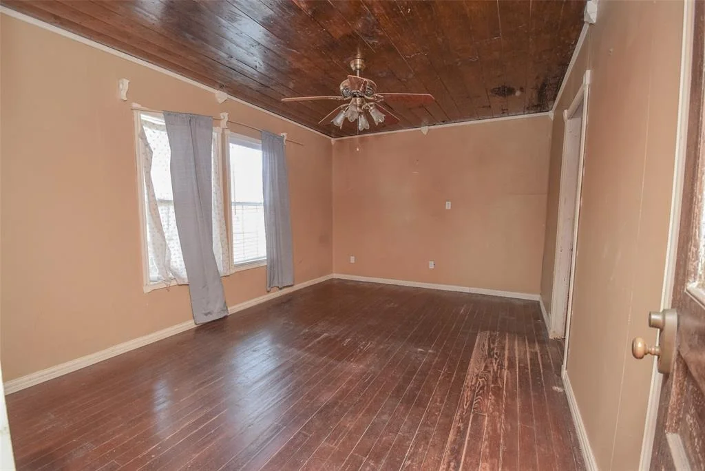 Photo of 529 W 4th Street