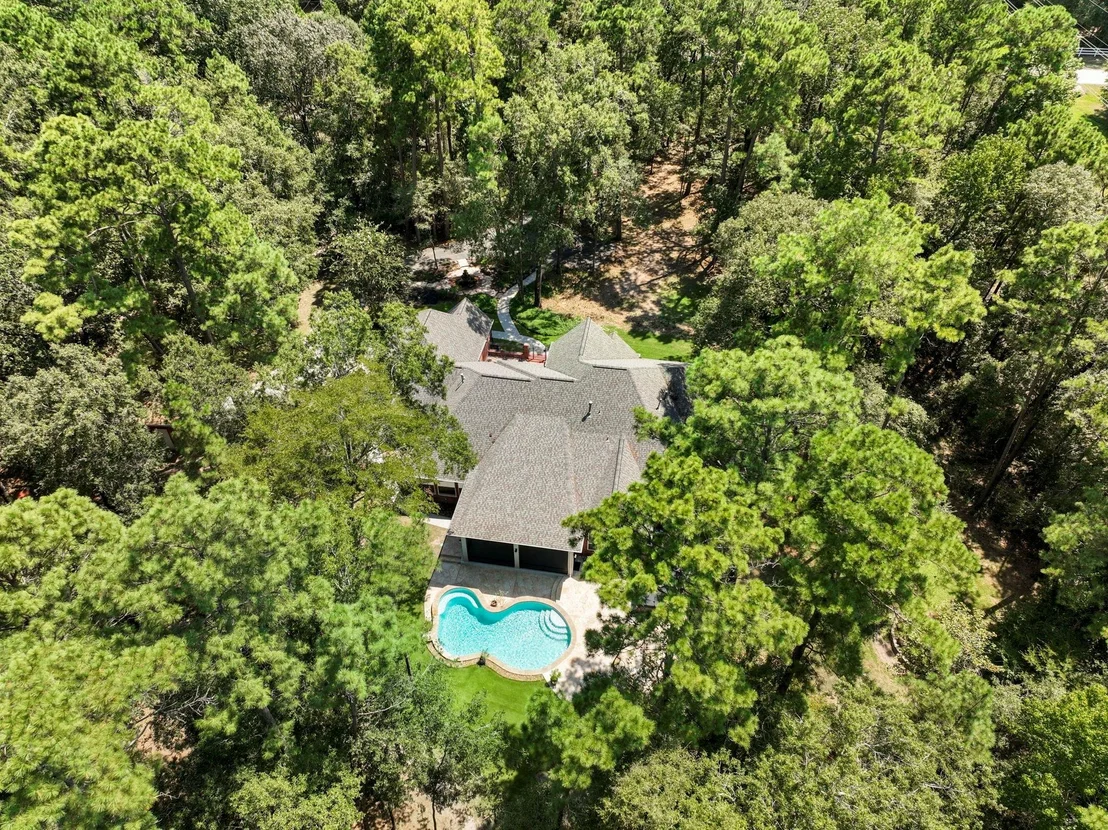 Photo of 10857 Lake Forest Drive