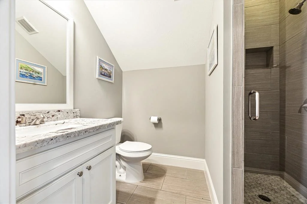 Photo of 1346 Thornton Road