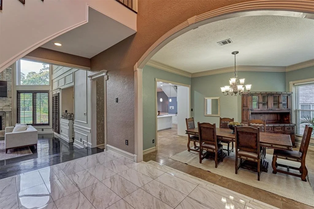 Photo of 24718 Creekview Drive