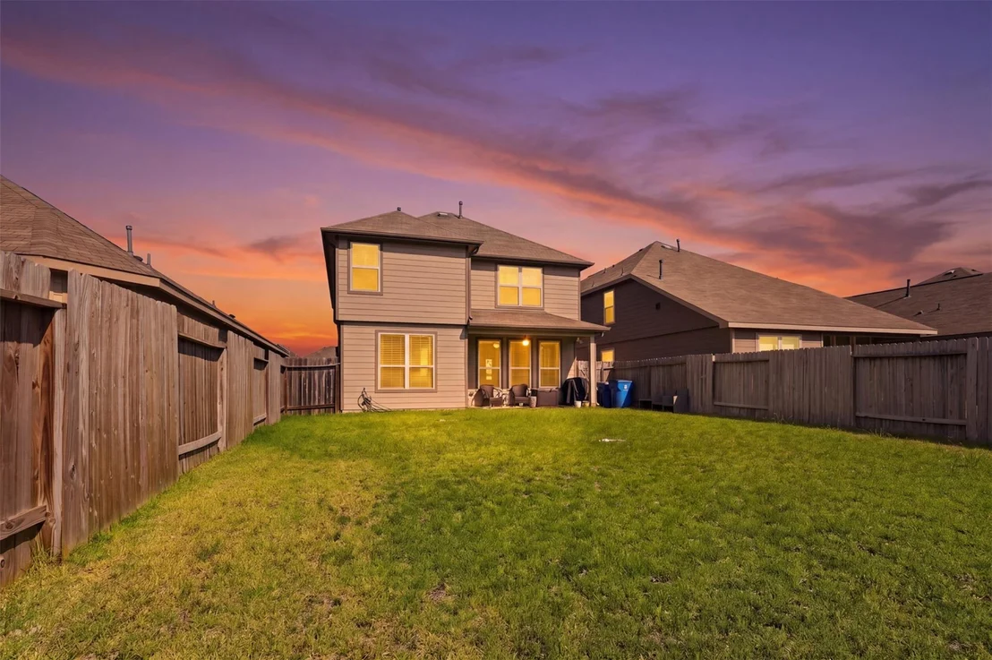 Photo of 17622 Holroyd Road