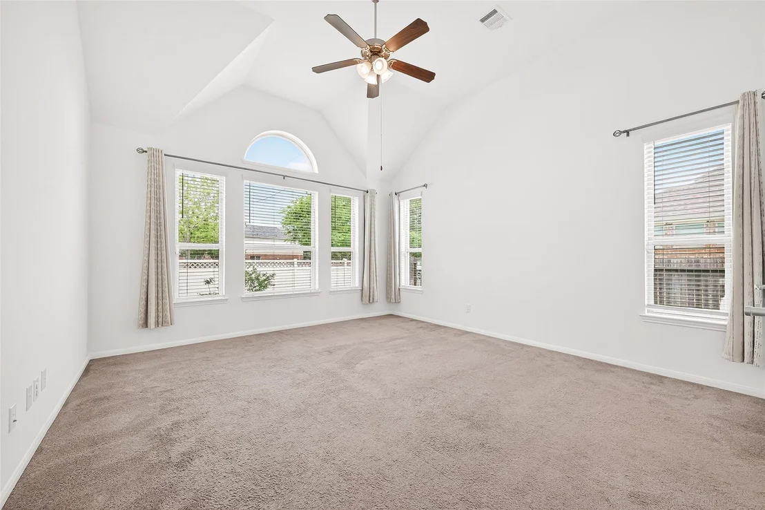 Photo of 95 Rivercove Lane
