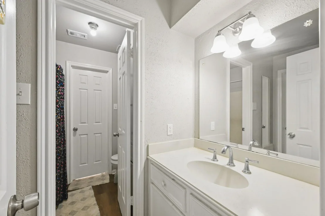 Photo of 6511 Las Brisas Drive