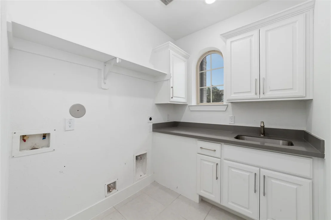 Photo of 7131 Button Bush Way