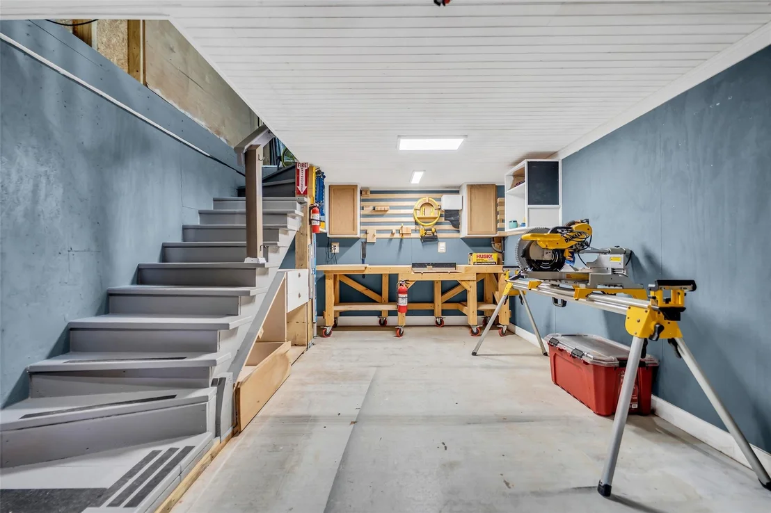 Photo of 1094 Cedar Lane