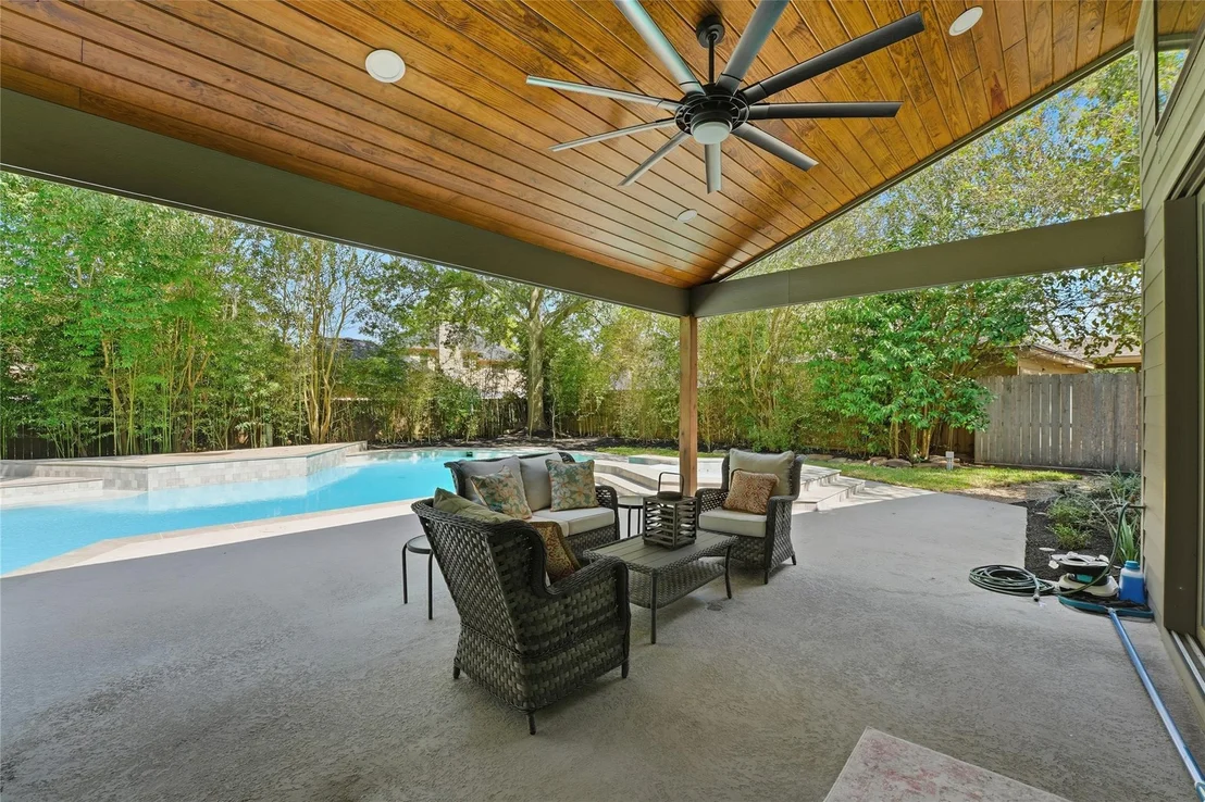 Photo of 4907 Pine Garden Drive E