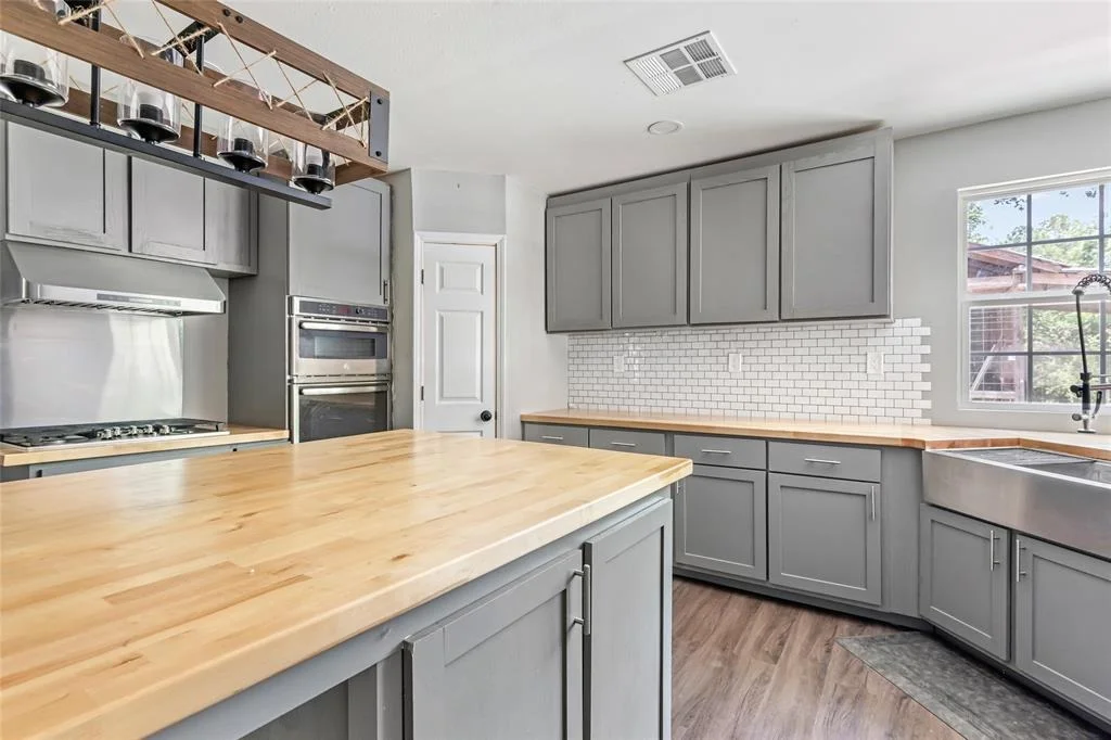 Photo of 19374 Forest Lane Circle