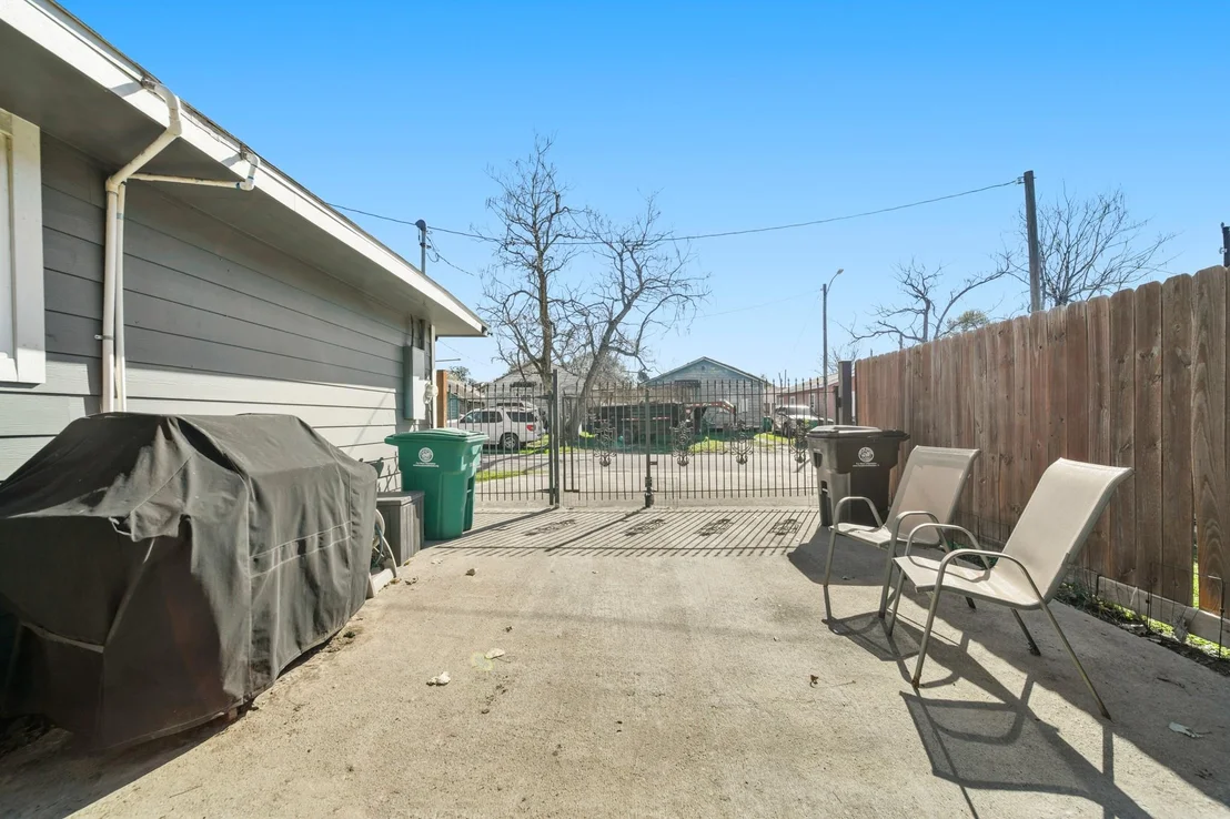 Photo of 5605 Colfax Street