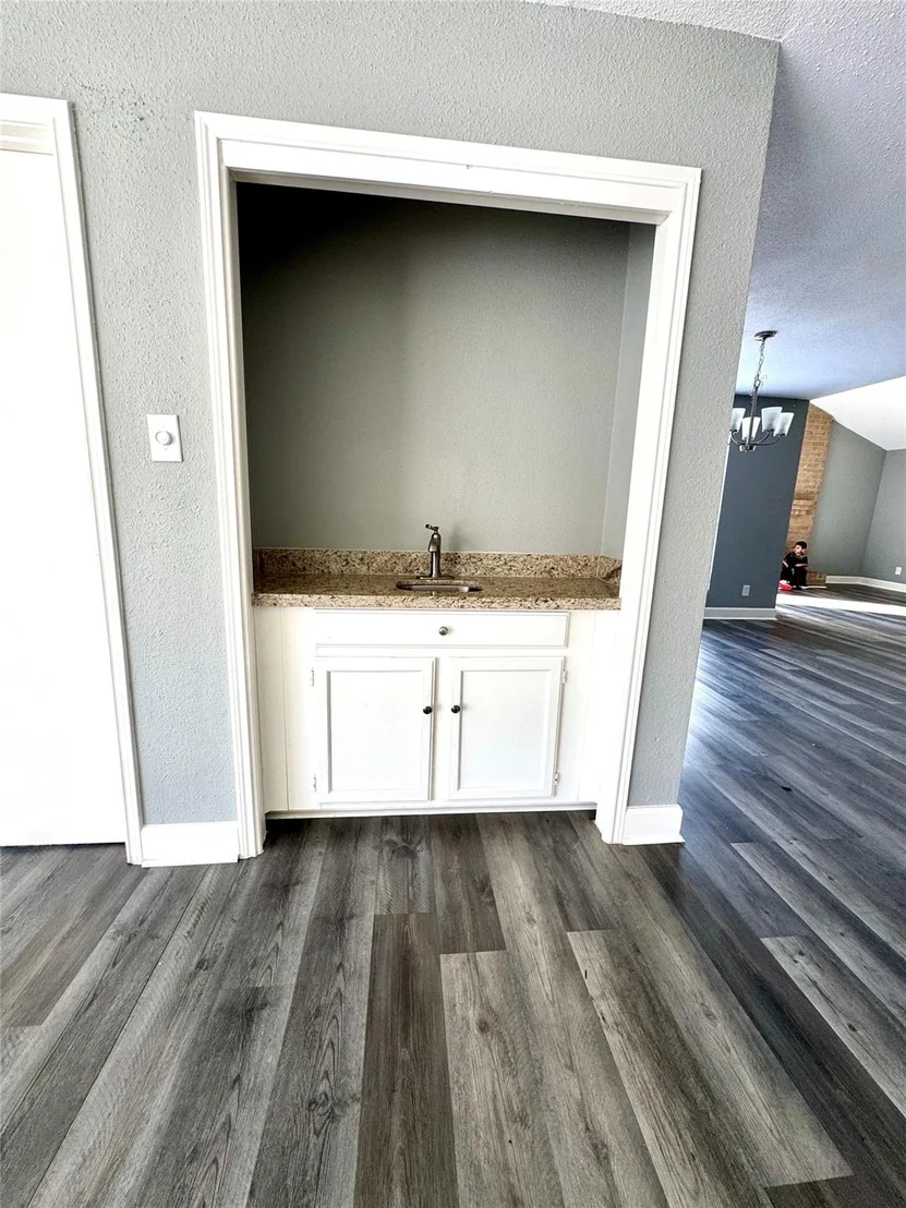 Photo of 7619 Southmeadow Drive