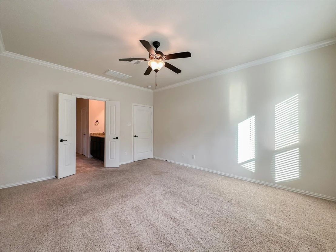 Photo of 110 S Sawbridge Circle