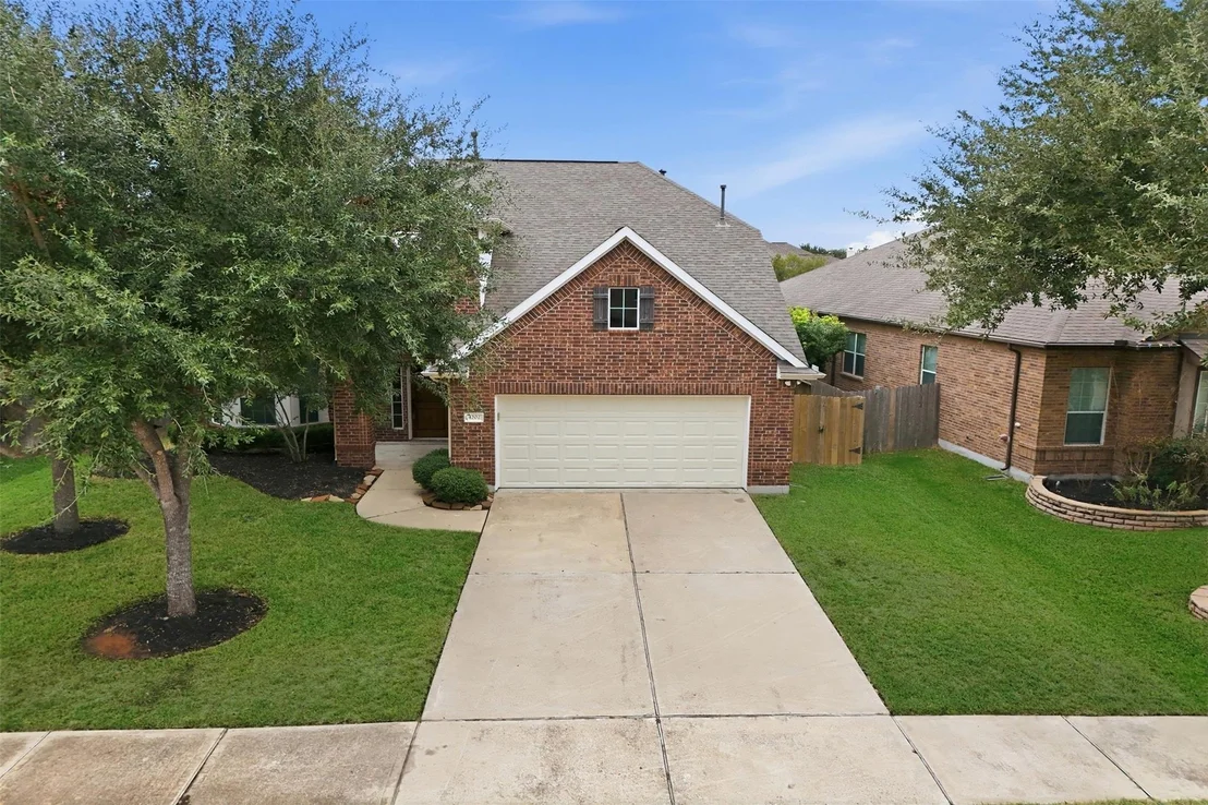 Photo of 4202 Misty Waters Lane
