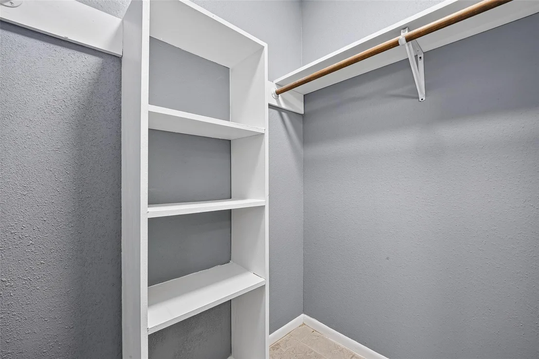 Photo of Unit 18 at 7575 Katy Freeway