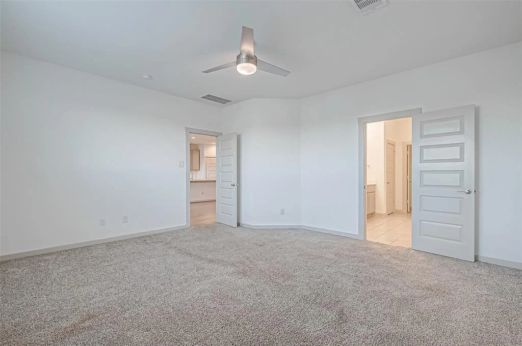 Photo of 28322 Hannahs Harbor Lane
