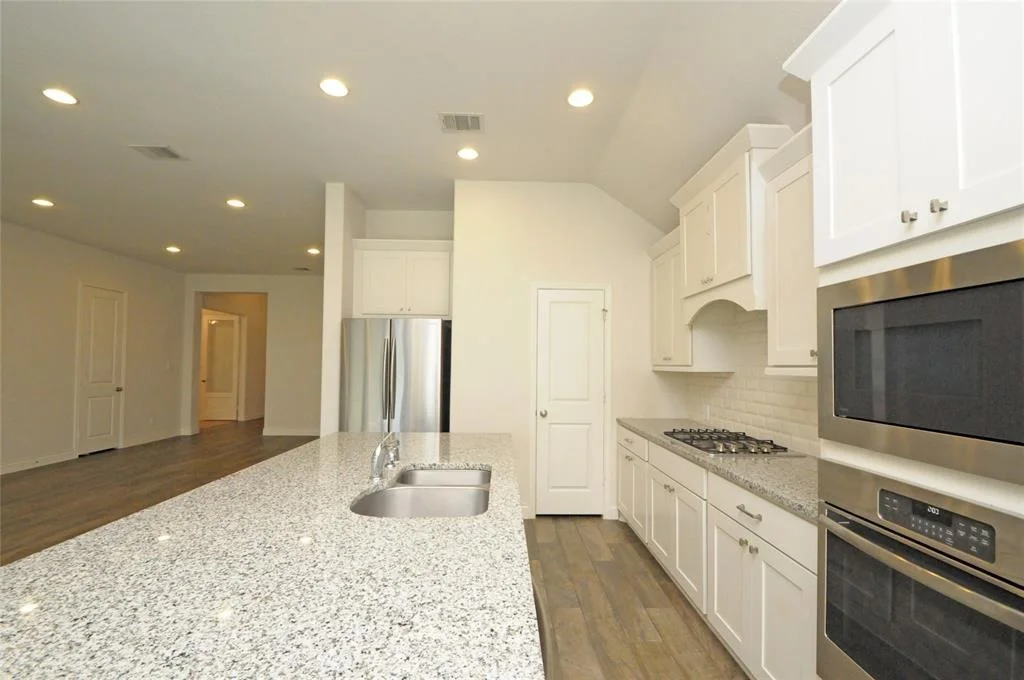 Photo of 23323 Darst Field Trail