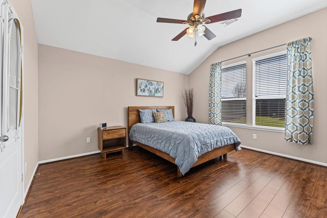 Photo of 3902 Pine Forest Green Boulevard