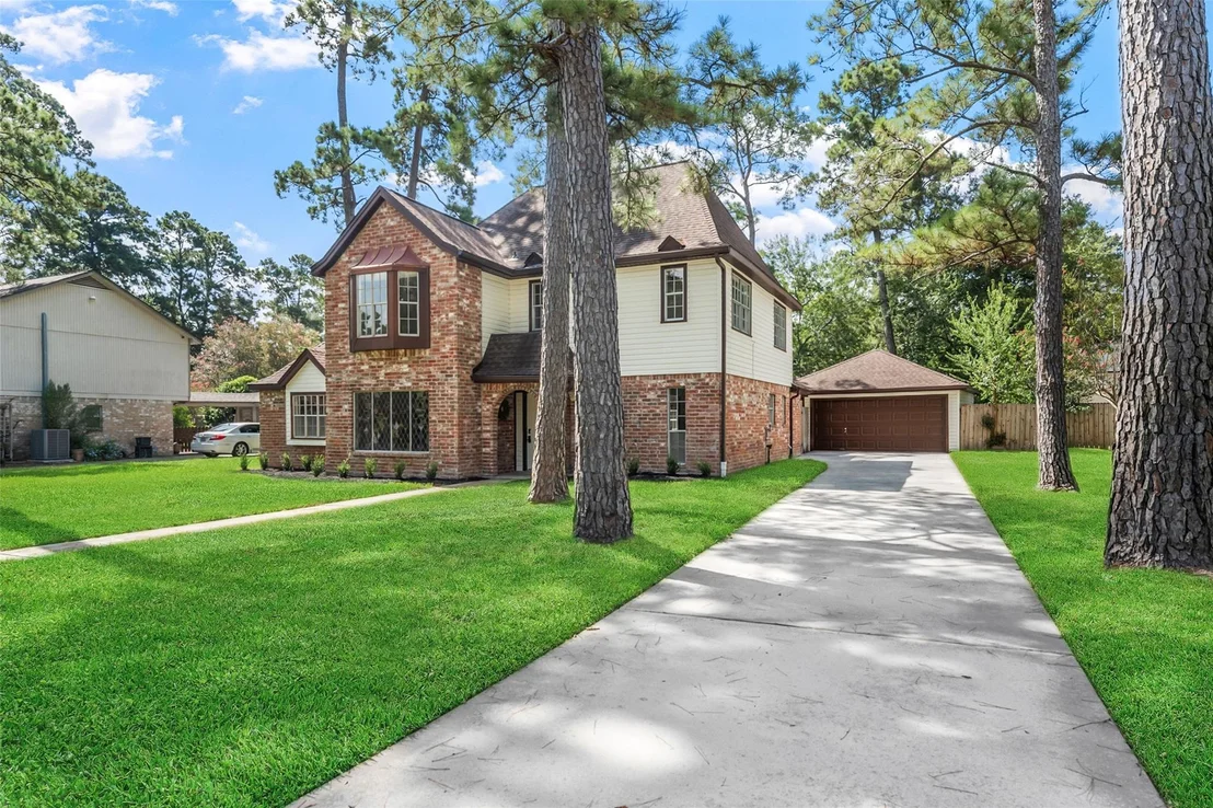 Photo of 6315 Hickorycrest Drive