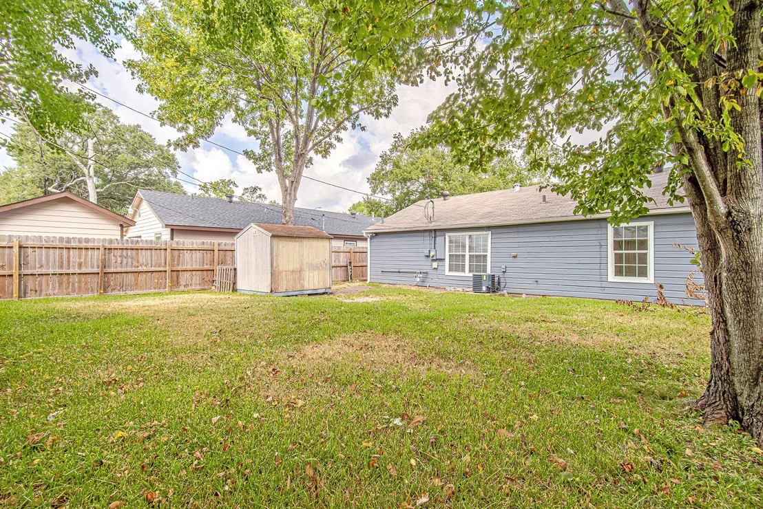 Photo of 2208 Camille Street