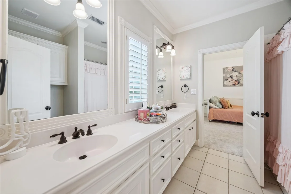 Photo of 3818 Case Street