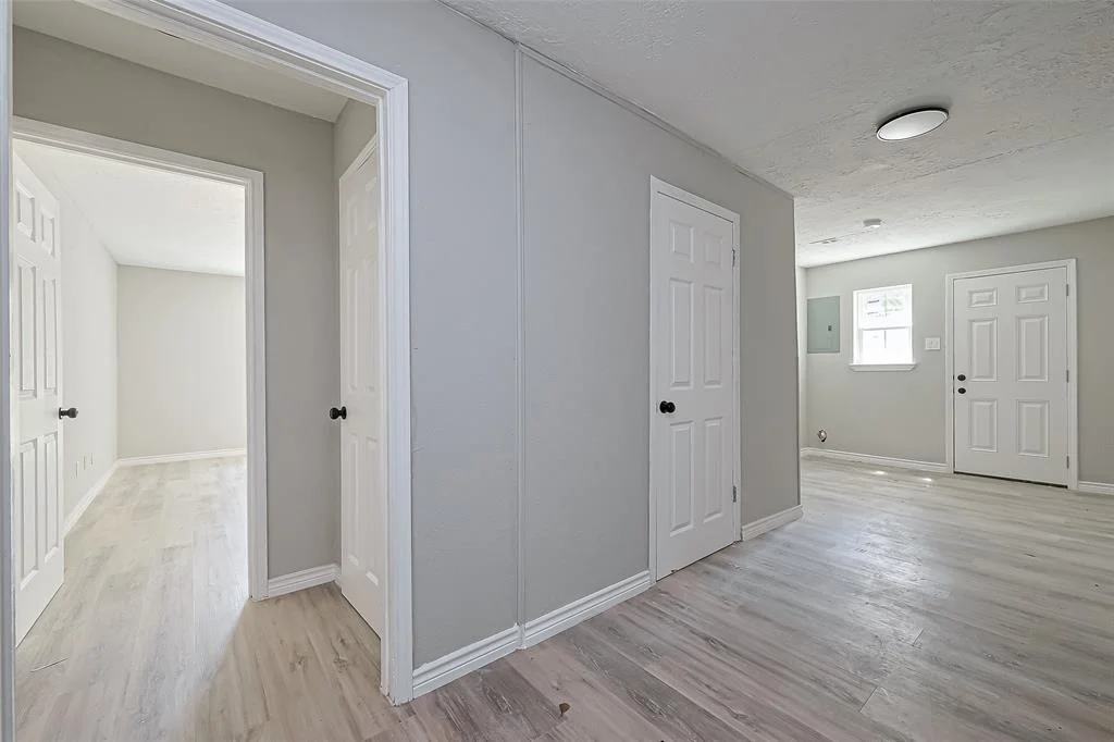 Photo of 23480 Mayer Road