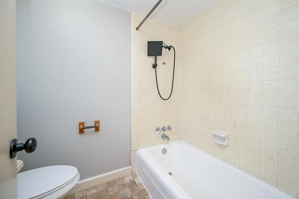 Photo of 17815 Loring Lane