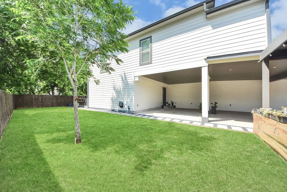 Photo of 7314 Iwo Jima Road