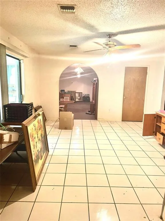 Photo of 20025 Heights Blvd