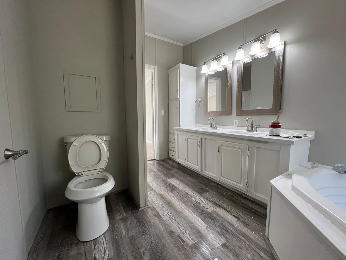 Photo of 27241 Long Street