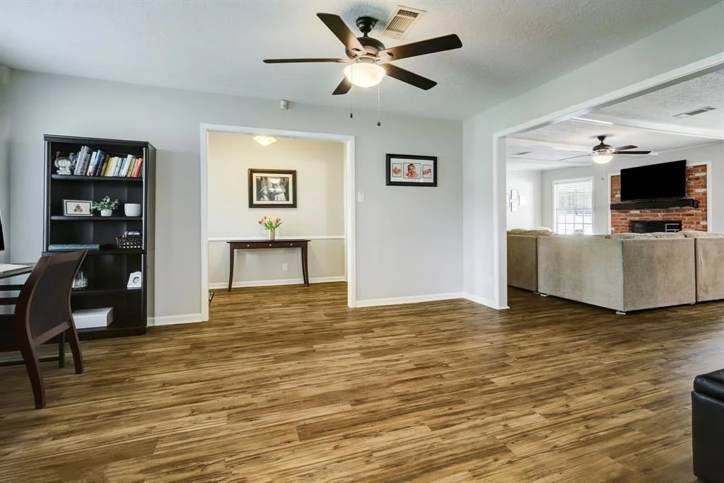 Photo of 8123 Braesview Lane