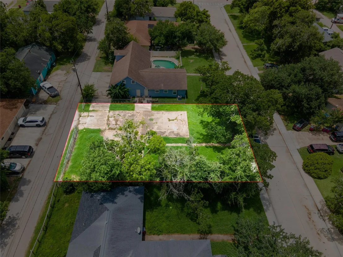 Photo of 1735 W 7th Street