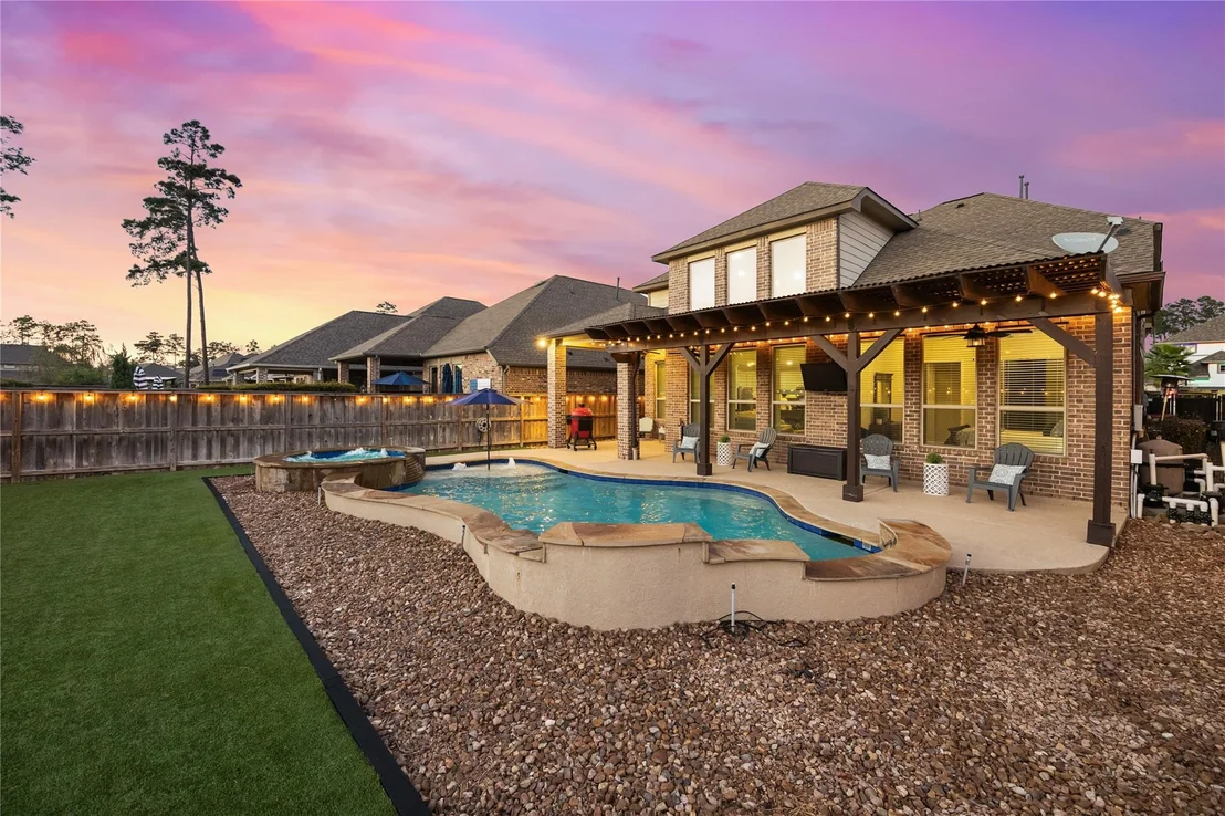 Photo of 4320 Silver Oak Place